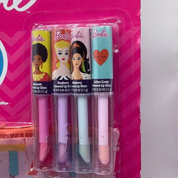 Barbie five piece of flavored lipgloss and cosmetic bag - Picture 2 of 2